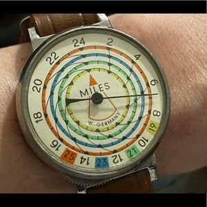 Techno Sustainable Vintage West German MARATHON RUNNERS Watch/Pedometer GORGEOUS